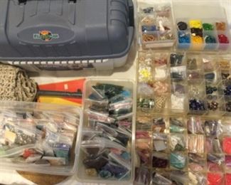 Great tackle box so you can tackle those projects shown closed, beads