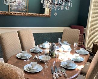 Oval dining table and 6 parson chairs