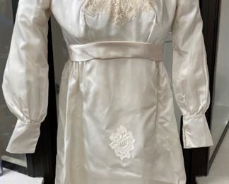 Vintage wedding dress