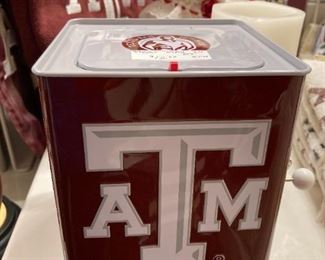 "Pop goes the Aggie!"