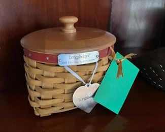 . . . a close up of one of the Longaberger baskets