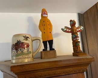 . . . more nautical and other accents