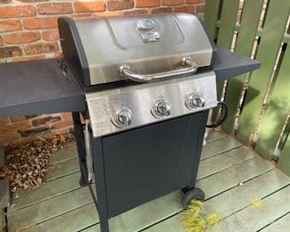 . .. Blue Rhino grill