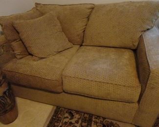 Love Seat/ Sleeper Sofa/Excellent Condition