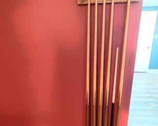 Pool Sticks are sold along with the Pool table
PLEASE NOTE: This item is available for pre-sale .  Our Price $500.00  - Moving through Stokes Billards is $275.00  
