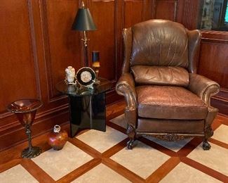HANCOCK AND MOORE LEATHER CHAIR