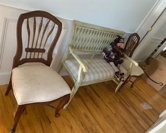 Nicely painted Bench / Set of 5 chairs