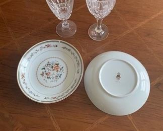 Service for 16 ( Dinner Time Italian Style )