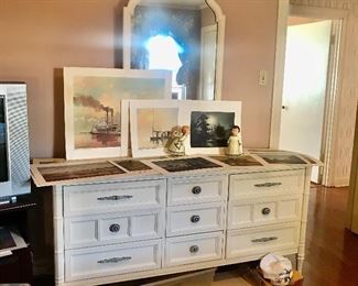 This bedroom set is by Henredon Furniture