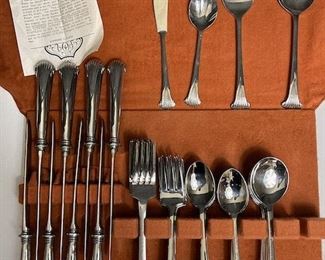 Supreme Cutlery Stainless - 8 Piece Setting - Marchesa