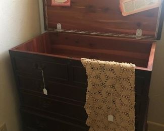 Lane Cedar Chest