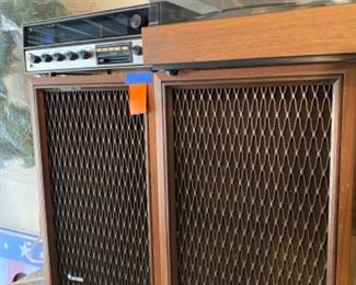 $395 Kentwood stereo all components 