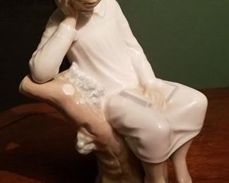 vintage Lladro Children in Night Shirts Boy Thinking