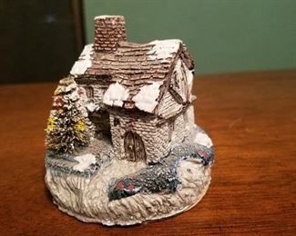 Vintage David Winter Cottage