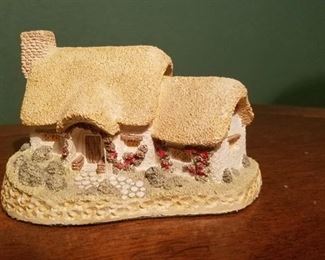 Vintage David Winter  "Rose Cottage"