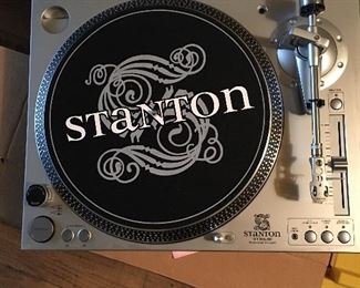 Vinyl Record Player/Turn Table