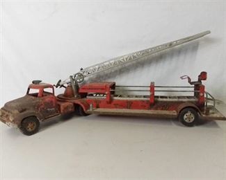 Vintage 1950s Tonka TFD Fire Truck No. 5 with Extendable Ladder - Rust Damage All Over
