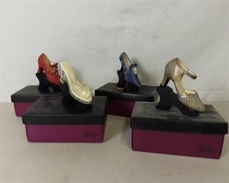 Lot of 4 Just The Right Shoe by Raine - Charisma, Crocus, Cameo Appearance, Sunray - 4 Wooden Stands Included