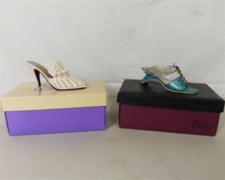 Lot of 2 SIGNED Just The Right Shoe by Raine - Flight of Fancy and Frosted Fantasy/POG