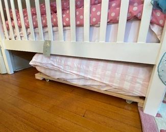 TRUNDLE BED UNDER BUNKS