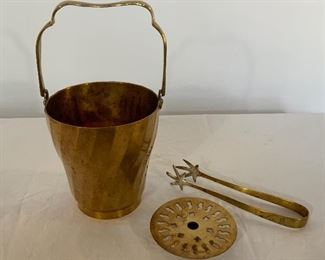 Petite Handled Brass Ice Bucket w/Tongs & Strainer - DR12. Available ONLINE ONLY @ www.scavengersparadise.com Please read all Terms & Conditions before purchasing.