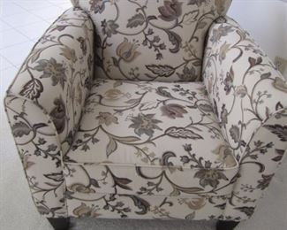 FLORAL CHAIR