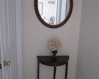 MIRROR AND HALF MOON TABLE