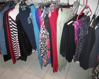 WOMEN CLOTHING MEDIUM TO LARGE