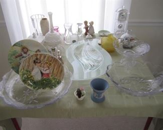 GLASSWARE AND COLLECTIBLES