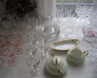 GLASSWARE AND DEPRESSION STEMWARE