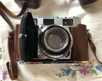 Kodak Retina IIIC film camera with leather case, flash, and lens cover. Made in Germany. $225 Mint Condition (Photo 1/7)