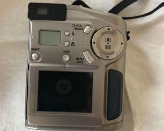 Leica Digilux Zoom Camera 2546777 $175 Open Box (Photo 2/3)