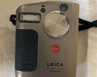 Leica Digilux Zoom Camera 2546777 $175 Open Box (Photo 3/3)