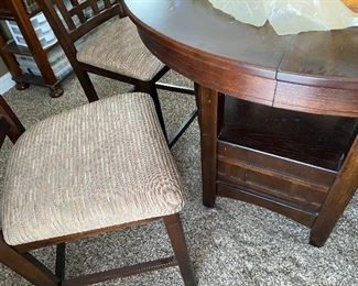 Pub table snd 4 stools