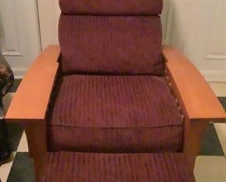MISSION STYLE RECLINER 