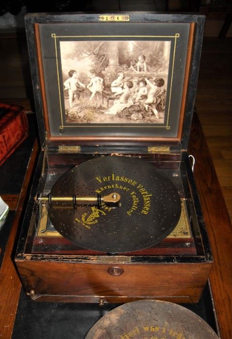Antique Polyphon with metal discs