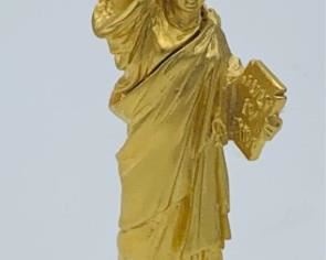 ESTEE LAUDER SOLID PERFUME COMPACT LADY LIBERTY STATUE OF LIBERTY