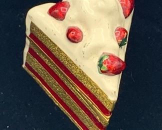 Estee Lauder Strawberry Slice of Cake Perfume Case