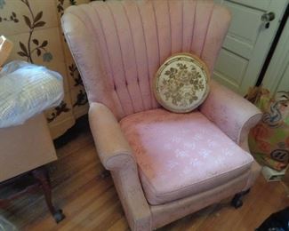 wing back chair