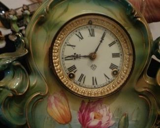 vintage mantle clock