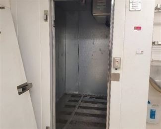 5ft x 7ft Walk In Freezer