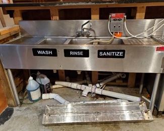 5ft 3 Bay Bar Sink