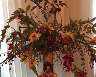Beautiful Collection of Floral Thruout Home
