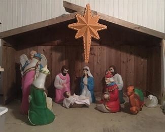 Super Treasure !!!!
    Vintage Blow Mold Natviity Set 
    (13 Piece Set) 
Beautiful Handmade Manger comes apart for storage!