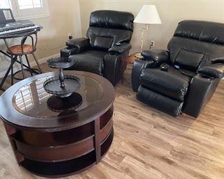 LazyBoy leather recliners with all the bells and whistles!  Massage, Heat, etc. 