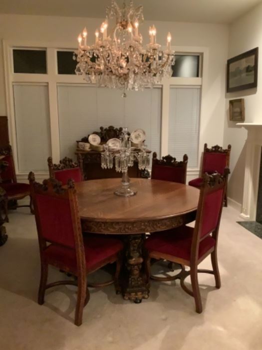 R.J. Horner Dinning Table 5’ Circumference. 6 chairs and 3 leaves