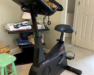 285. Exercise bike just in time to get ready for spring!!!!!