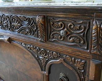 353. Gorgeous details!