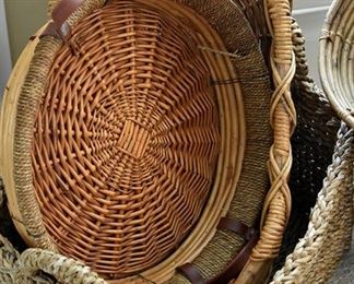 408. A variety of baskets