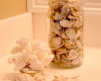 410. Seashells, glass jar